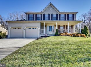 2 Chesterwood Pl, Sicklerville, NJ 08081