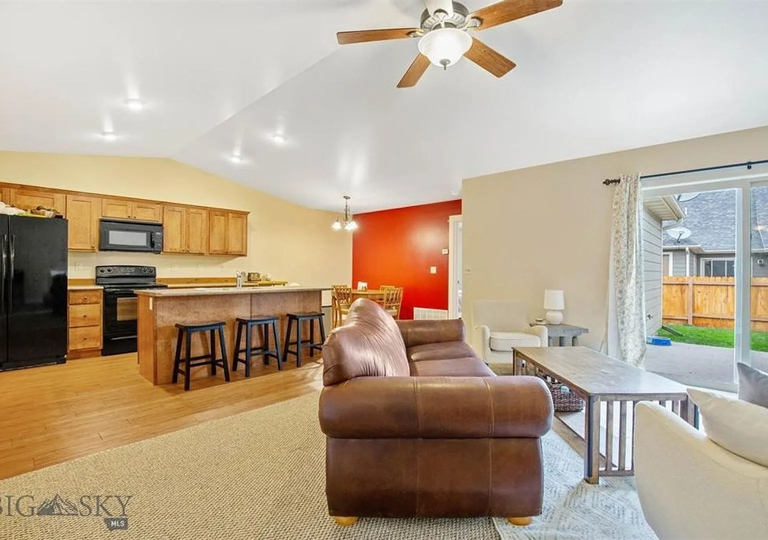 86 Tail Feather Lane Unit B — Photo 2