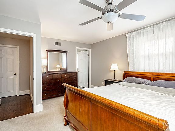 3rd image of 46065 Norton Ct