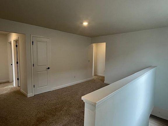 4th image of 7401 Kaeding Ave NE