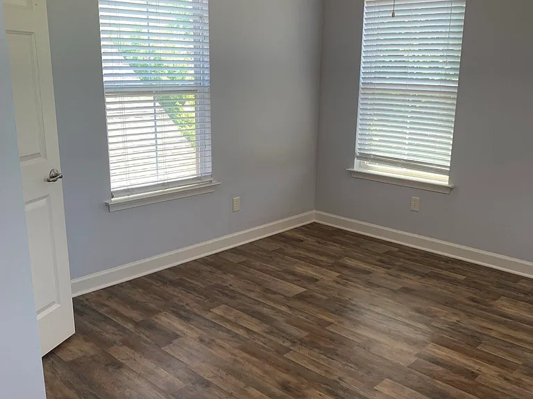 158 Keel Ave — Photo 15