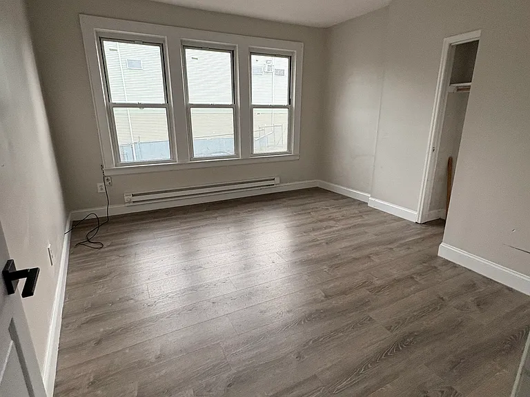 597 Grove St #1 — Photo 8