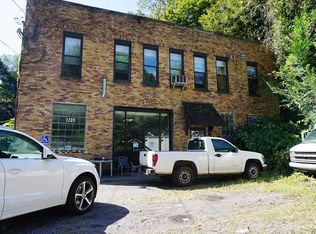 1205 Chartiers Ave, Pittsburgh, PA 15220