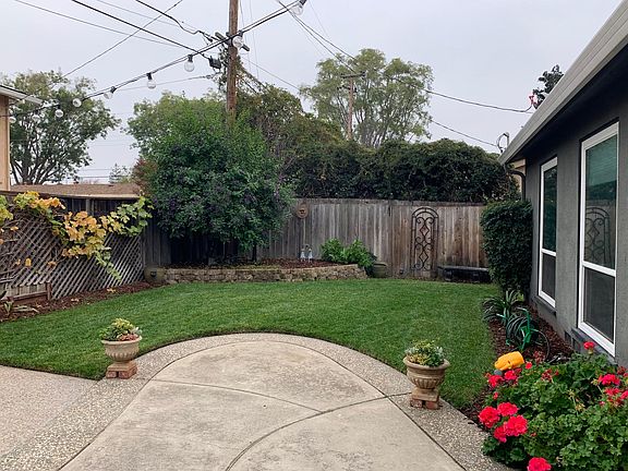 3rd image of 914 Mangrove Ave