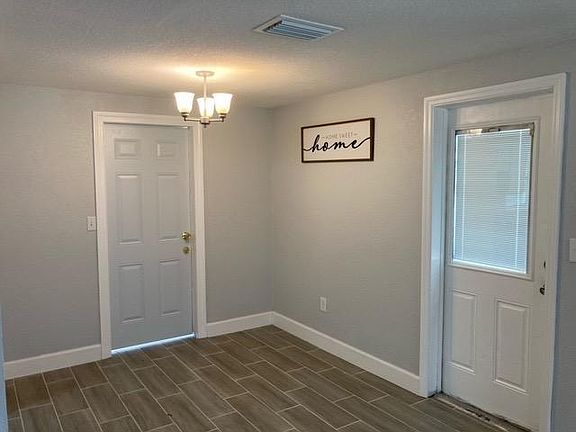 5th image of 20715 Mickens Dr