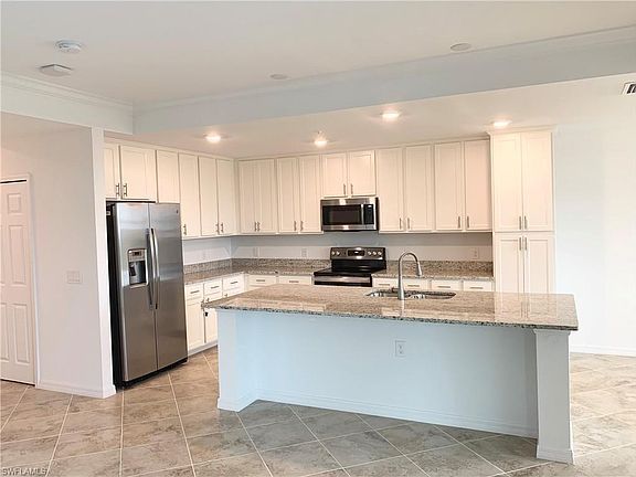 2nd image of 14081 Heritage Landing Blvd