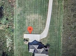 6702 Links Dr, Mount Pleasant, MI 48858