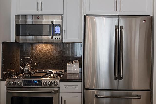 1st image of 320 W 38th St APT 1526