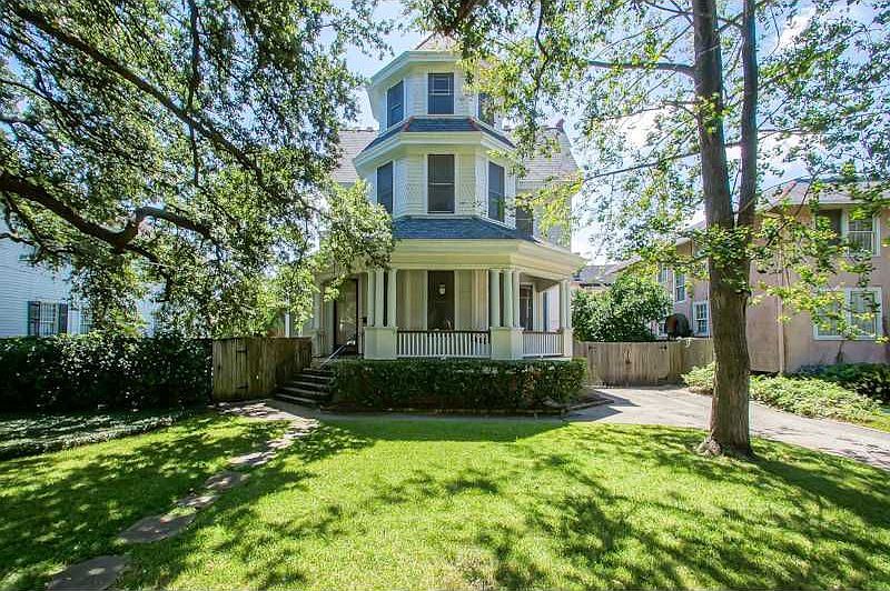 1st image of 2115 Palmer Ave
