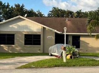 10141 SW 7th St, Miami, FL 33174