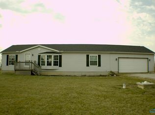 12019 Newton Rd, Bowling Green, OH 43402