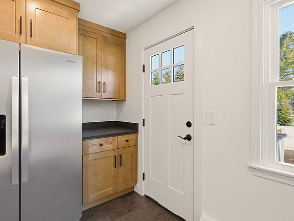 5th image of 29 Lovell Rd