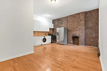 Rented by Brownstone Property Group