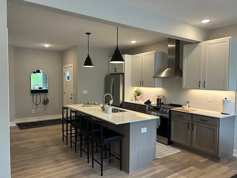 Okemos Grand Reserve — Photo 15