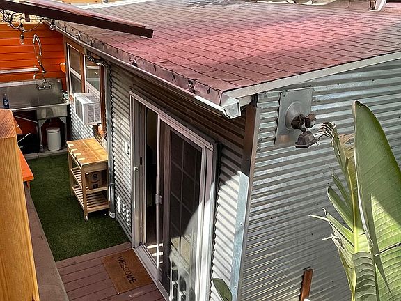 5th image of 1424 1/2 Fairbanks Pl