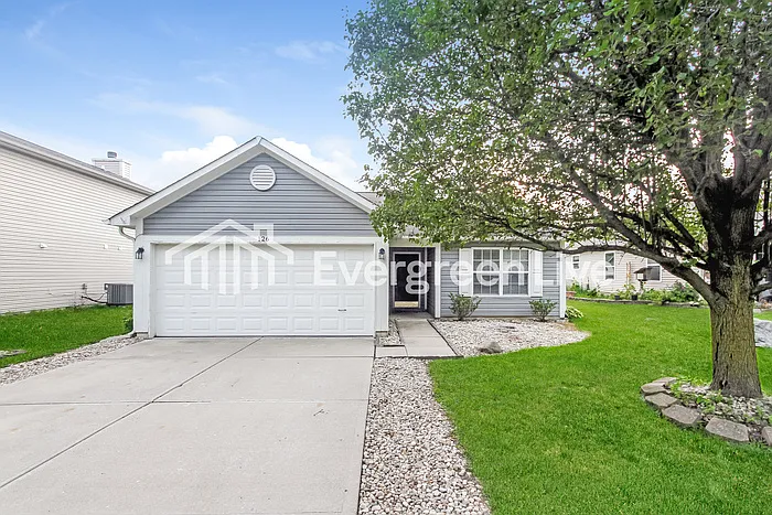 3 bed, 2.0 bath, 1400 sqft, $1,795 — Photo 1