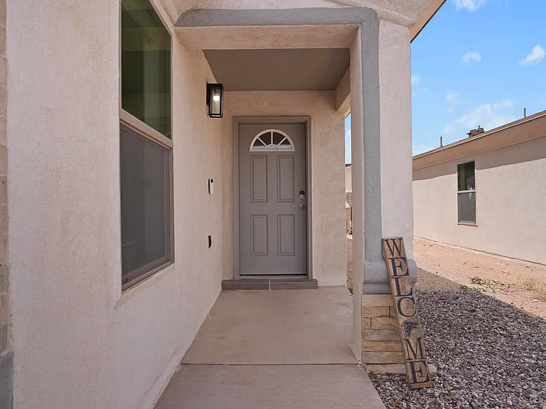 15220 Apex Ct — Photo 4