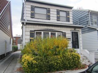 7040 57th Rd, Maspeth, NY 11378