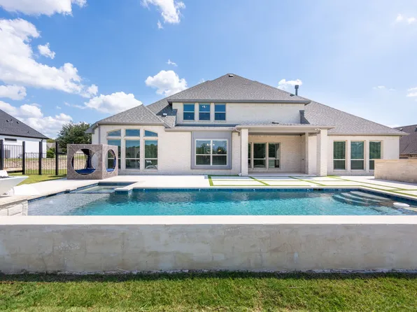 168 Falcon Point Dr, Heath, TX 75032