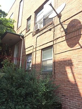 4th image of 318 N Potomac St #2