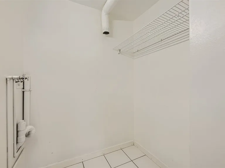 5995 W Hampden Ave — Photo 11
