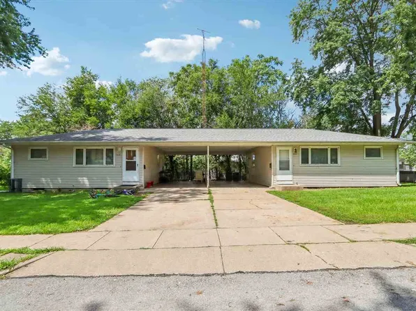 1903 Taylor Dr, Iowa City, IA 52240