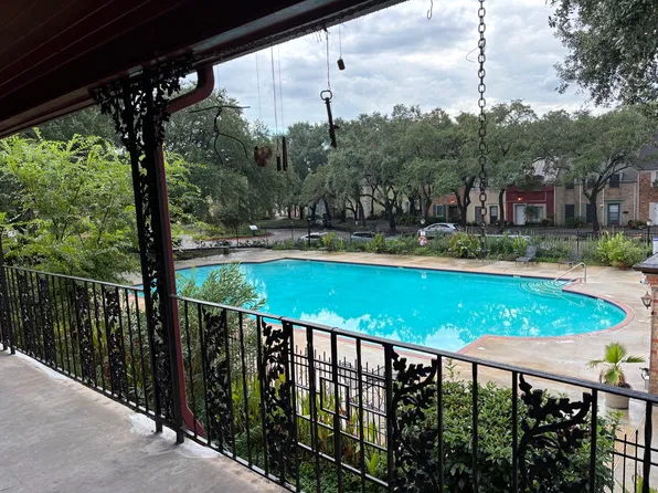 5216 Arboles Dr APT 8, Houston, TX 77035