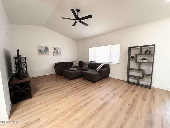 5th image of 12719 W CRYSTAL LAKE Drive