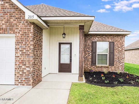 2nd image of 205 Rocky Meadows Ln