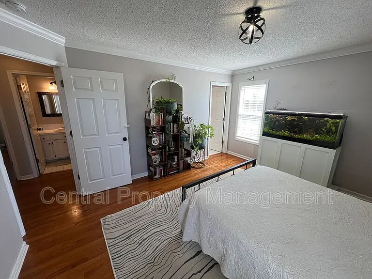 1014 Old Mill Rd — Photo 19