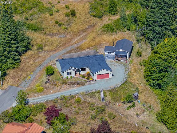 3rd image of 2217 King Ln