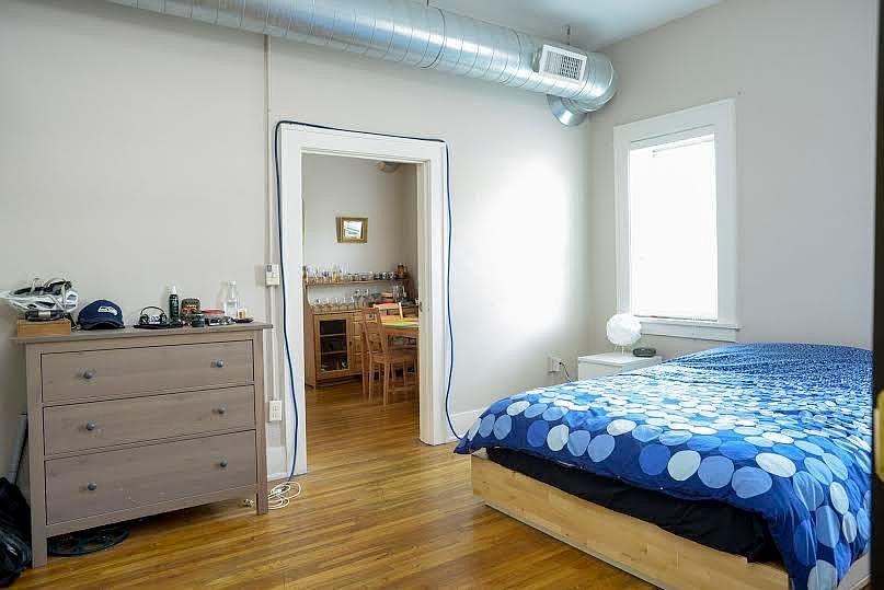 View of east bedroom from east entrance accessible from Dubu