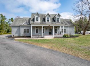 3 Foxberry Drive, New Boston, NH 03070