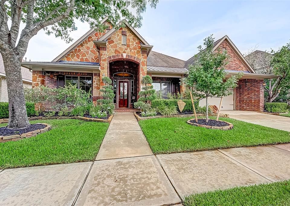 1st image of 11006 Lombardia Ct