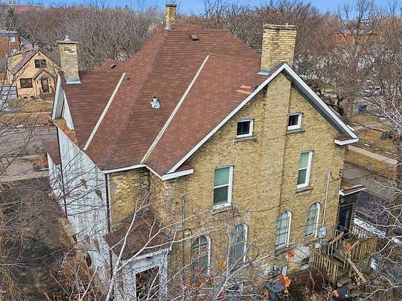 5th image of 570 Hall Ave