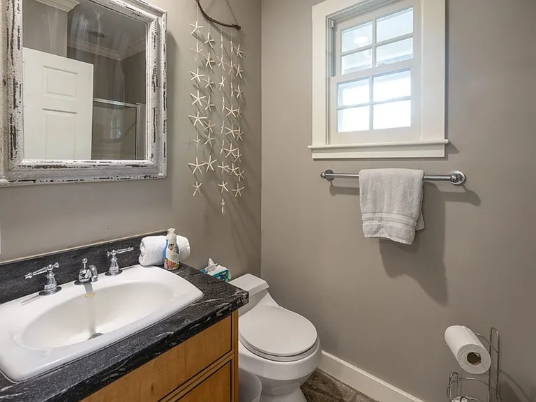 5687 Kalanianaole Hwy — Photo 42