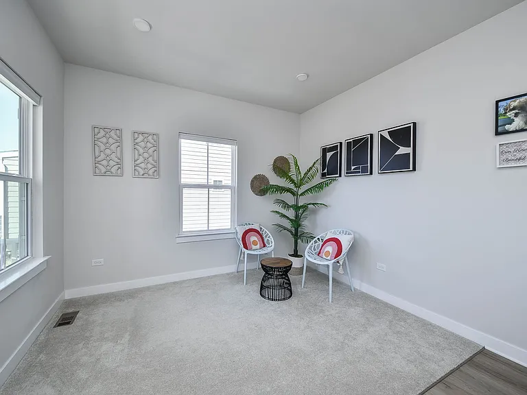 328 Carole St — Photo 7