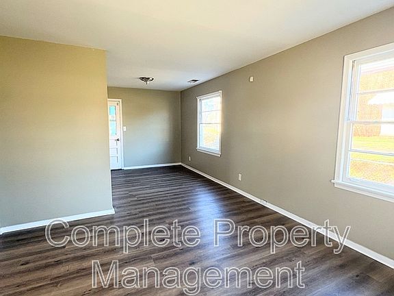 2nd image of 1408 16th St SW