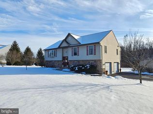 1813 Main St, Mohrsville, PA 19541