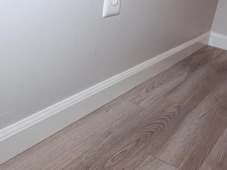 415 S Revena Blvd — Photo 18