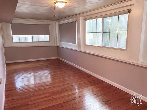 3rd image of 2102 Broadway St