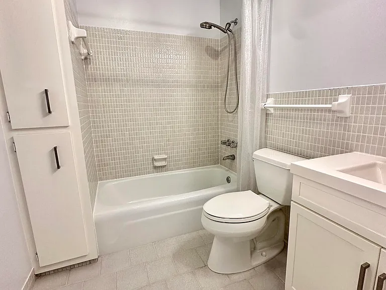 2171 NE 66th St #828 — Photo 11