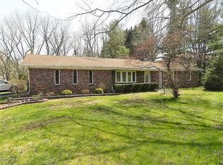 50687 Pleasant St, Dowagiac, MI 49047