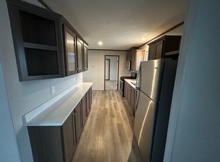 806 California #806, Belleville, MI 48111