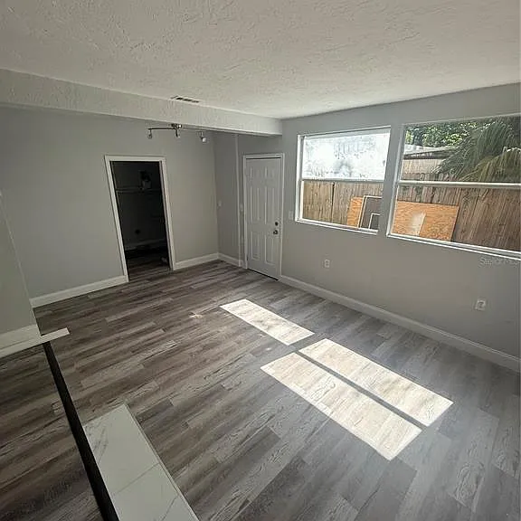 9029 Maiden Ln — Photo 7