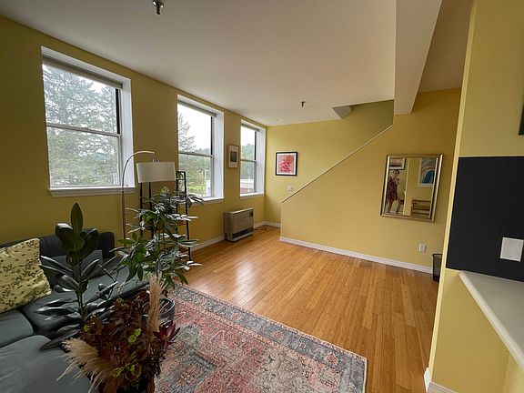 5th image of 4125 Main Street #6
