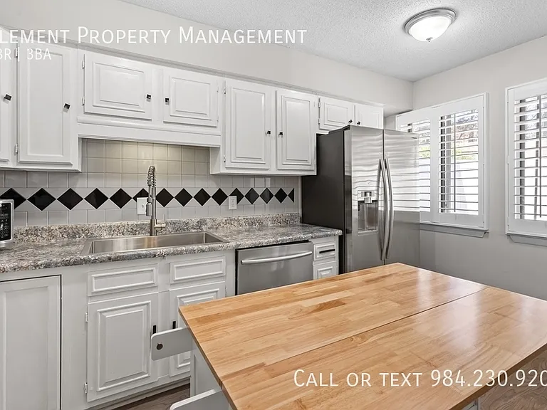 7163 Sandy Creek Dr — Photo 7