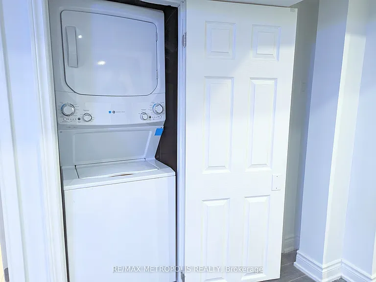 102 Hibbard Dr #BASEMENT — Photo 14