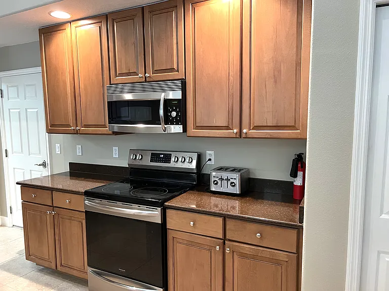 8816 Brookfield Ter — Photo 5