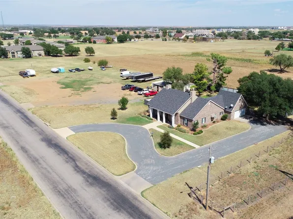 1701 Stadium Dr, Vernon, TX 76384